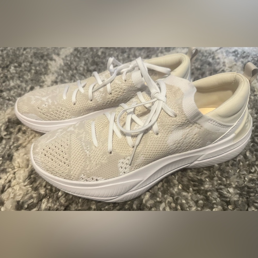 NWT Sorel Explorer Blitz Stride Lace Up Women's Sneakers White Tennis Shoes 7.5